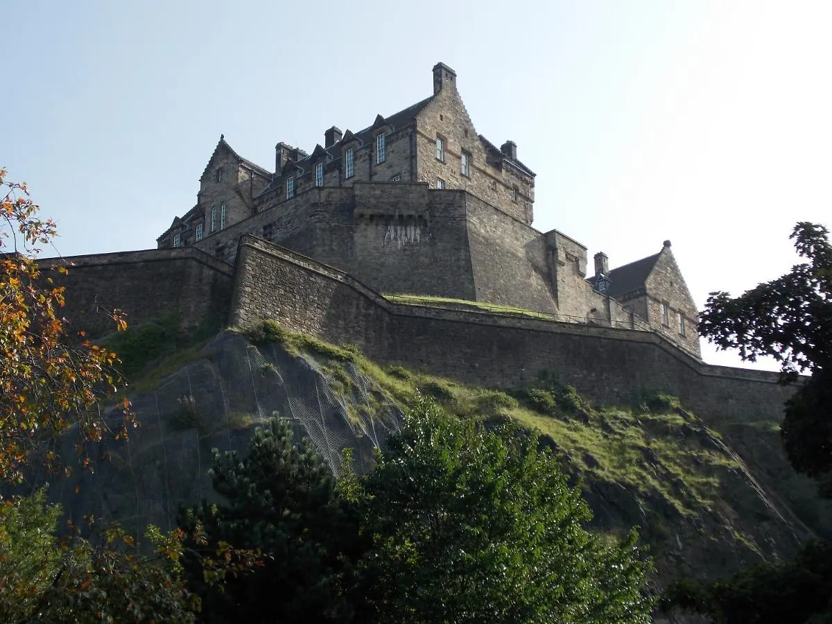 Violet Bank Apartment Morningside Edinburgh United Kingdom