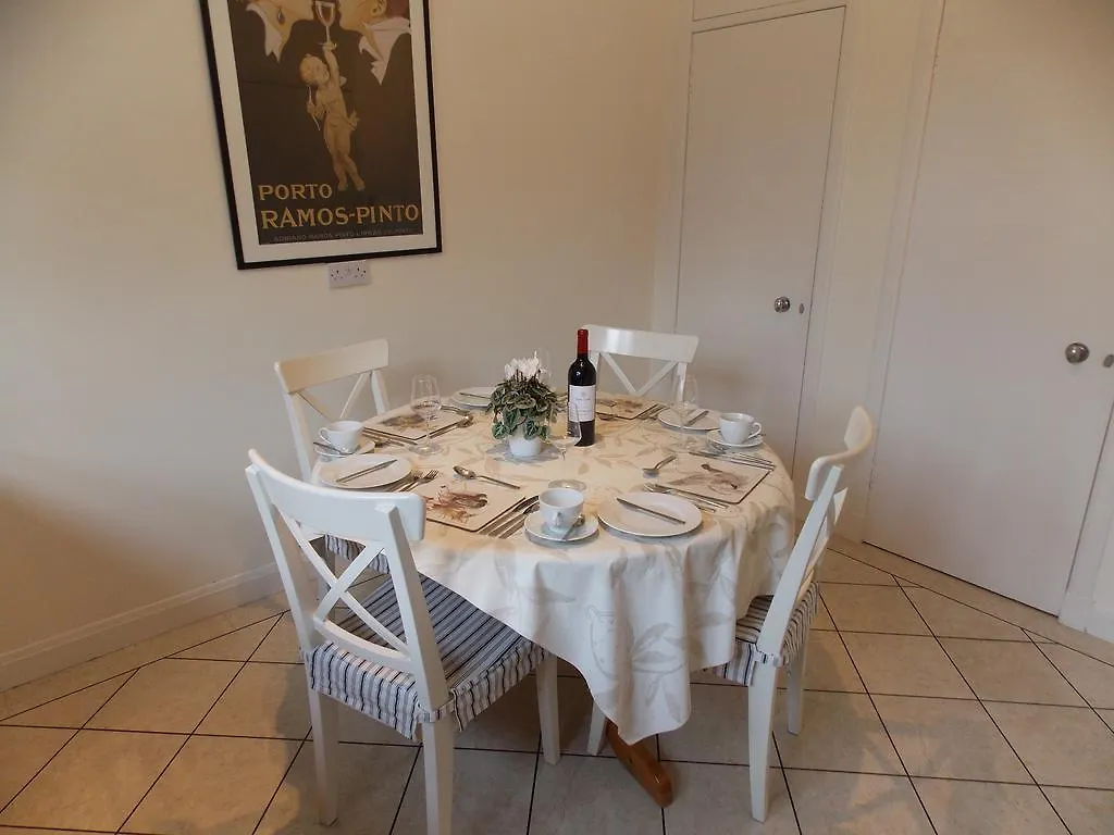 Violet Bank Apartment Morningside Edinburgh United Kingdom