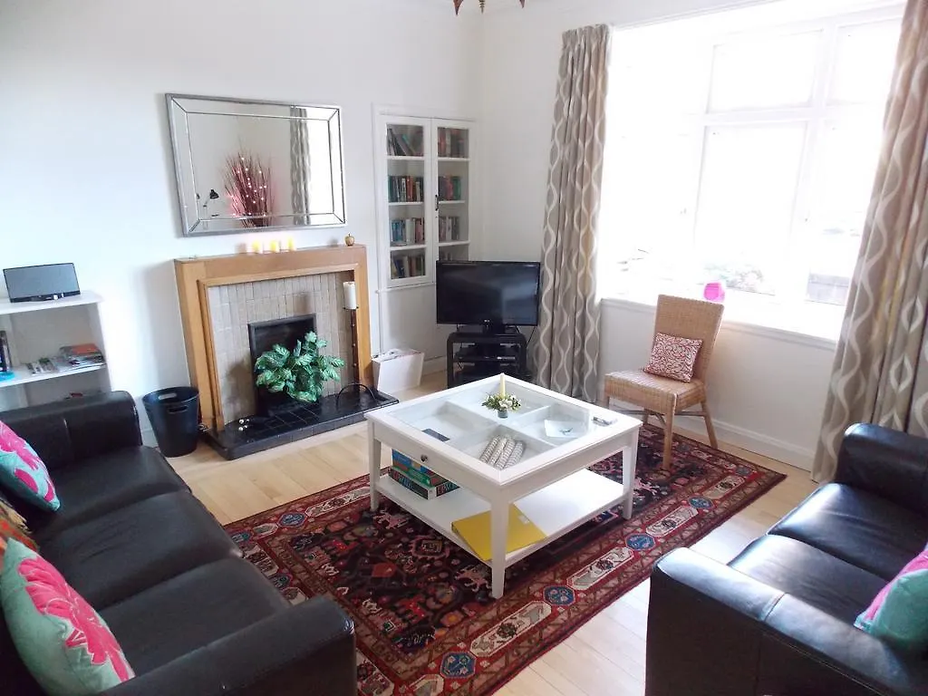 Violet Bank Apartment Morningside Edinburgh